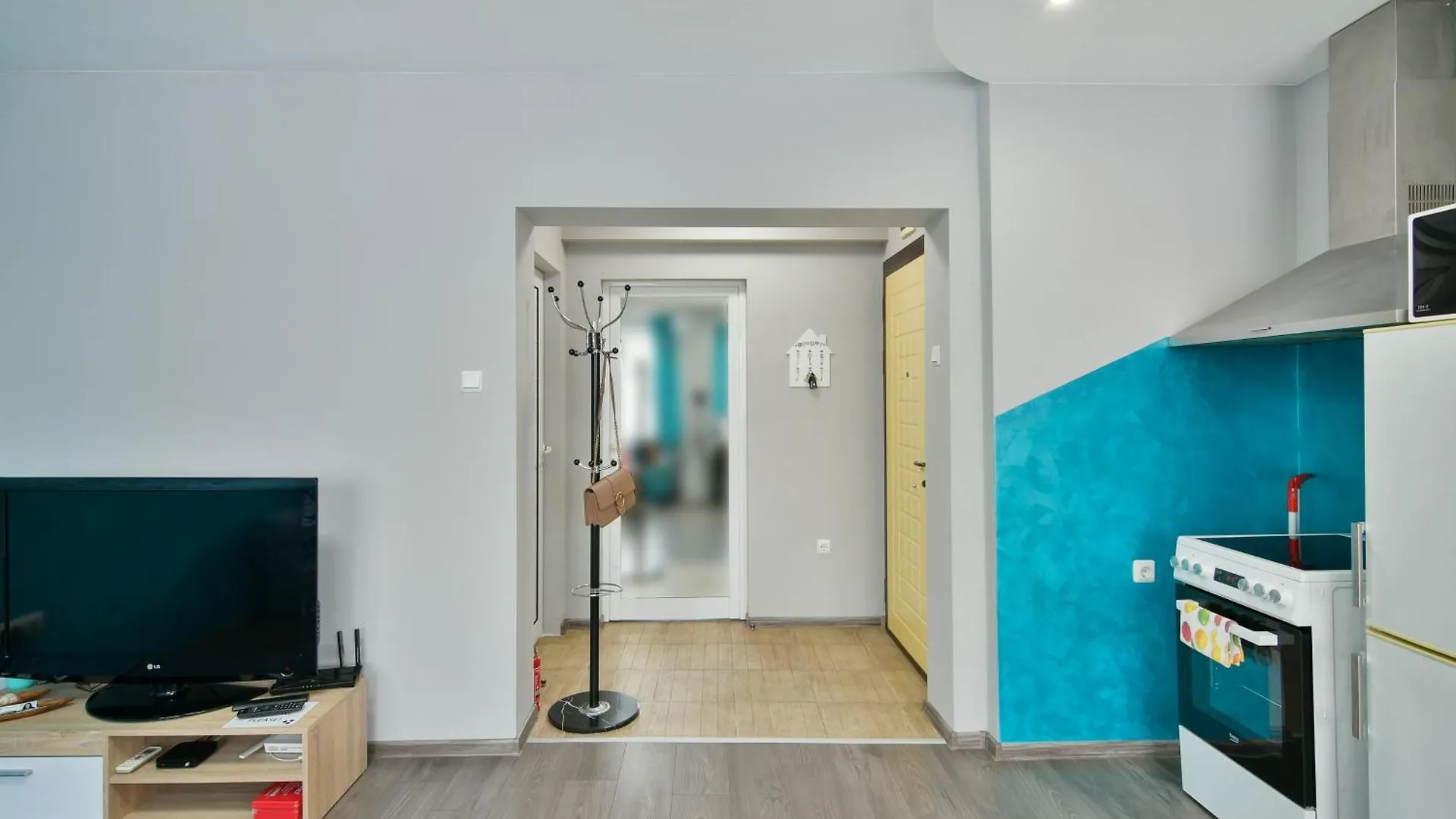 By The Sea - Central With Free Parking Varna