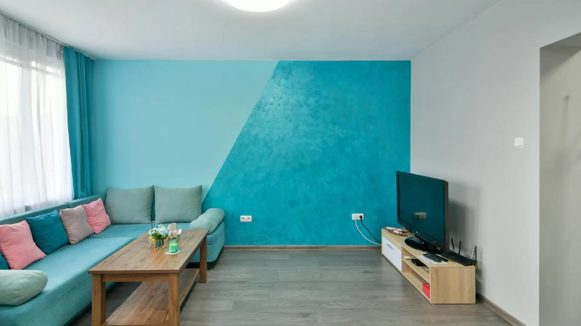 By The Sea - Central With Free Parking Varna Bulgaria