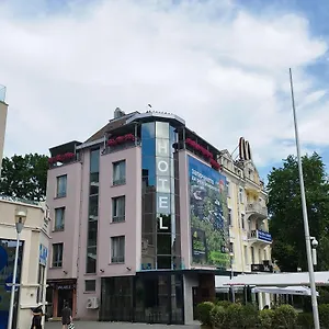 Otel Family Opera - Former, Varna